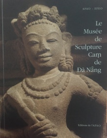  p Le Musee de Sculpture Cam de Da Nang p p Vandermeersch Leon i et al i p 
